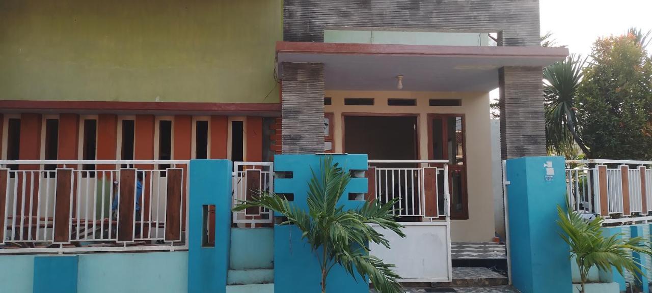 999 Khs 2 Homestay Ketapang  Zewnętrze zdjęcie