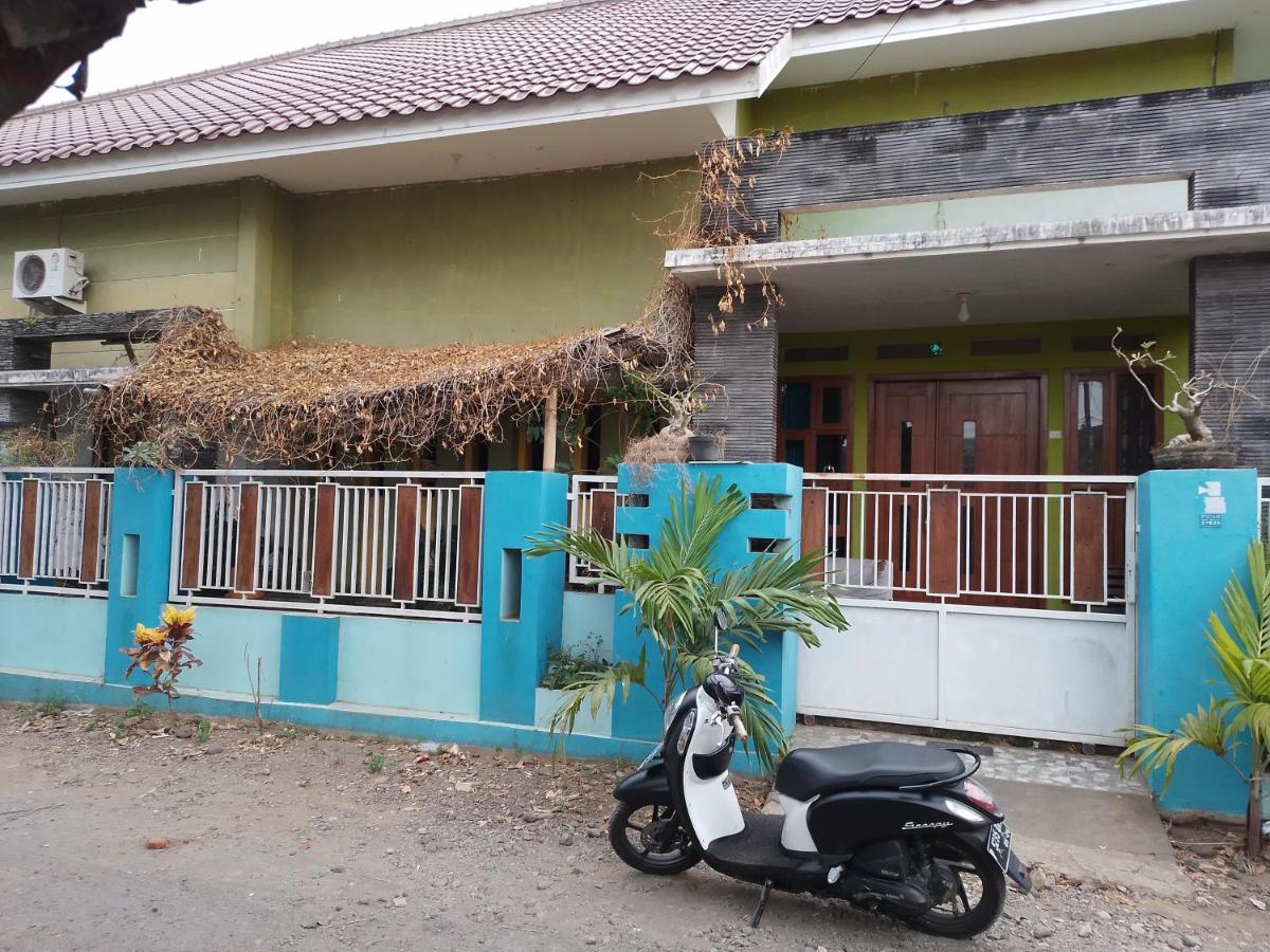 999 Khs 2 Homestay Ketapang  Zewnętrze zdjęcie